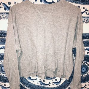 BRANDY MELVILLE FLOWY THERMAL CREWNECK